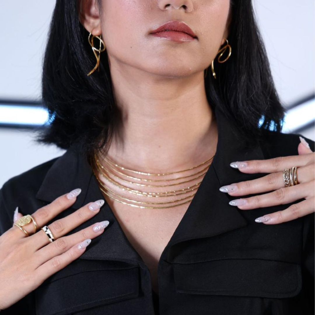 Shagufta Iqbal in Bold Wedge Ring