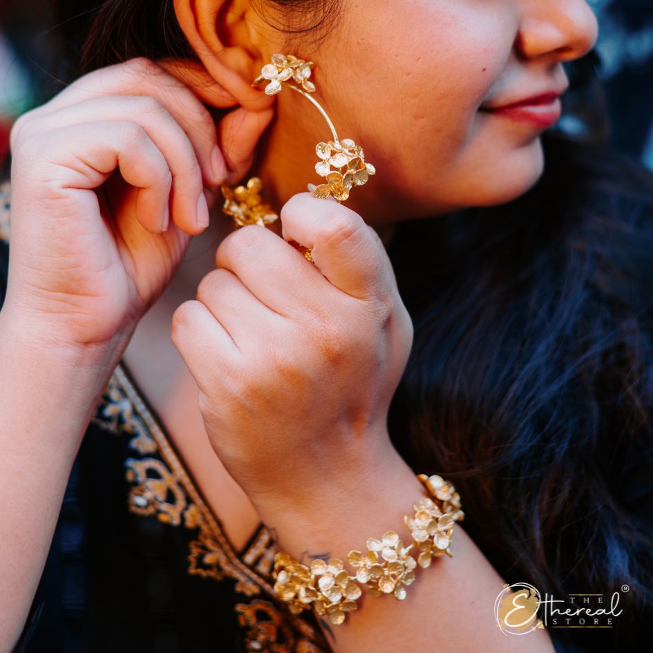 Clustered Daffodil Cuff