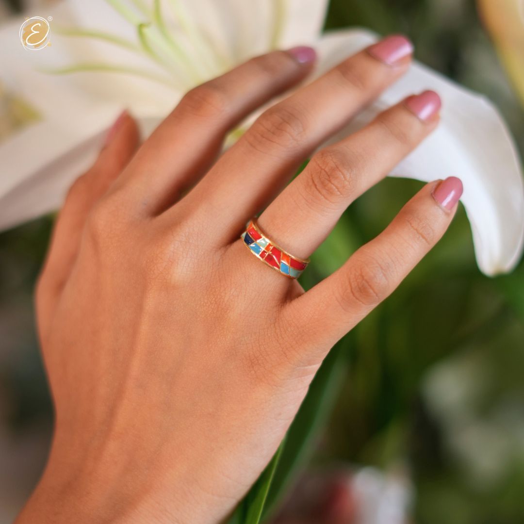 Wedge Ring Play