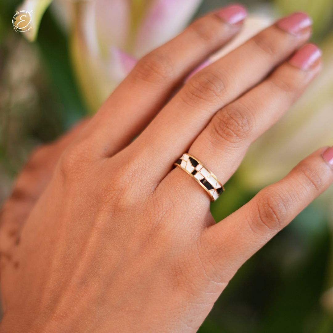 Wedge Ring Bold
