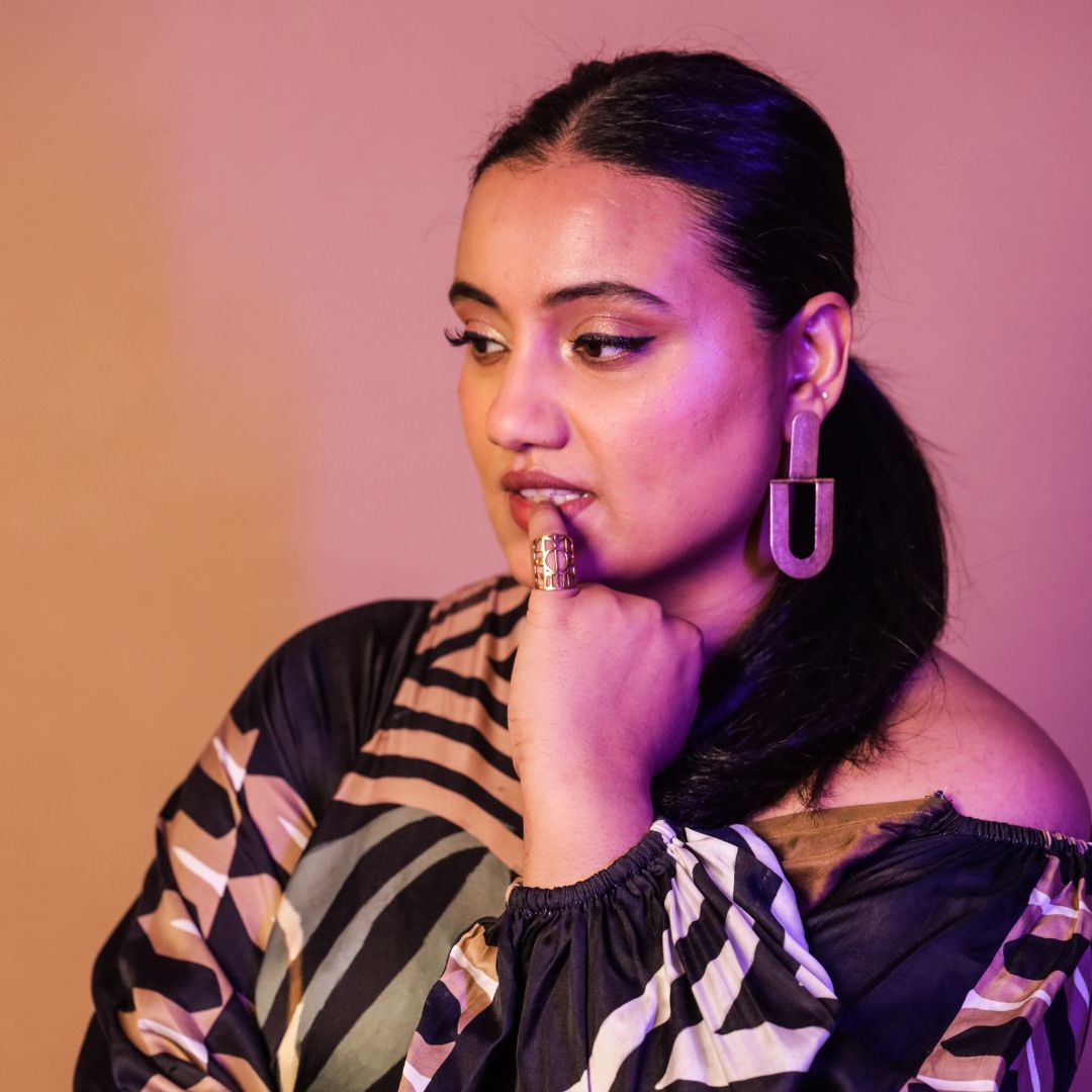 Janice Sequeira in Ursula Danglers