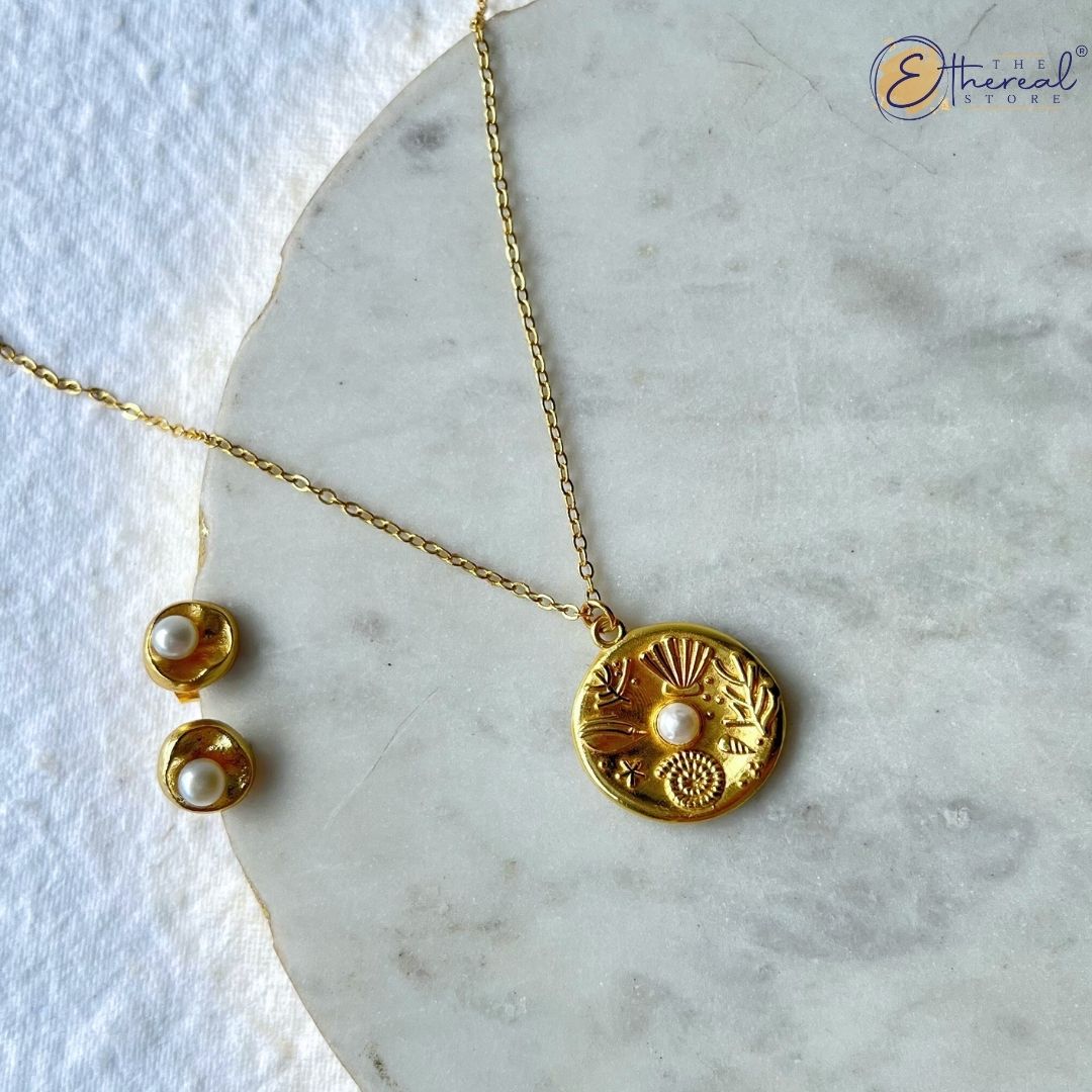 Beachy Pearl Necklace/Set