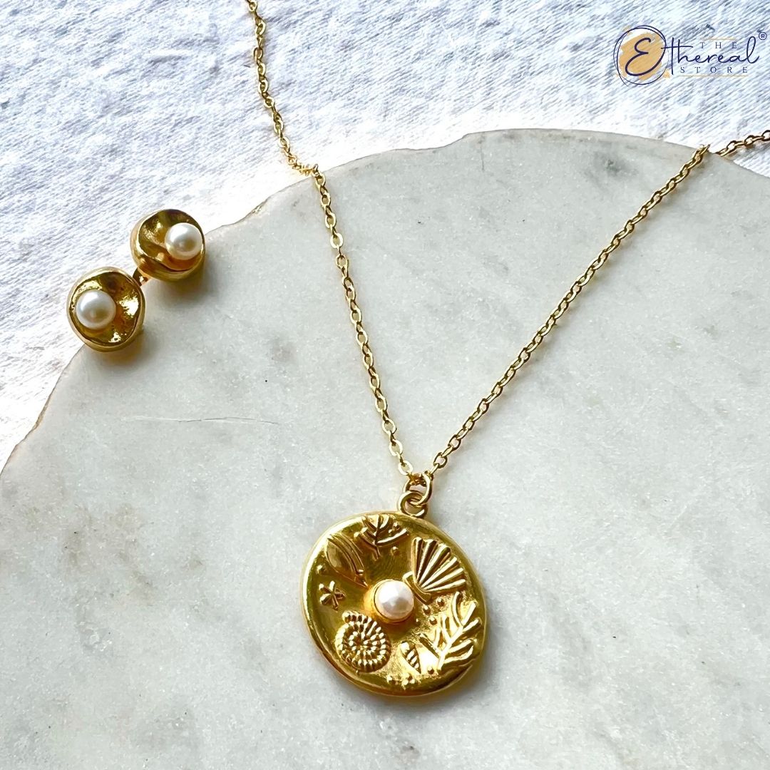 Beachy Pearl Necklace/Set