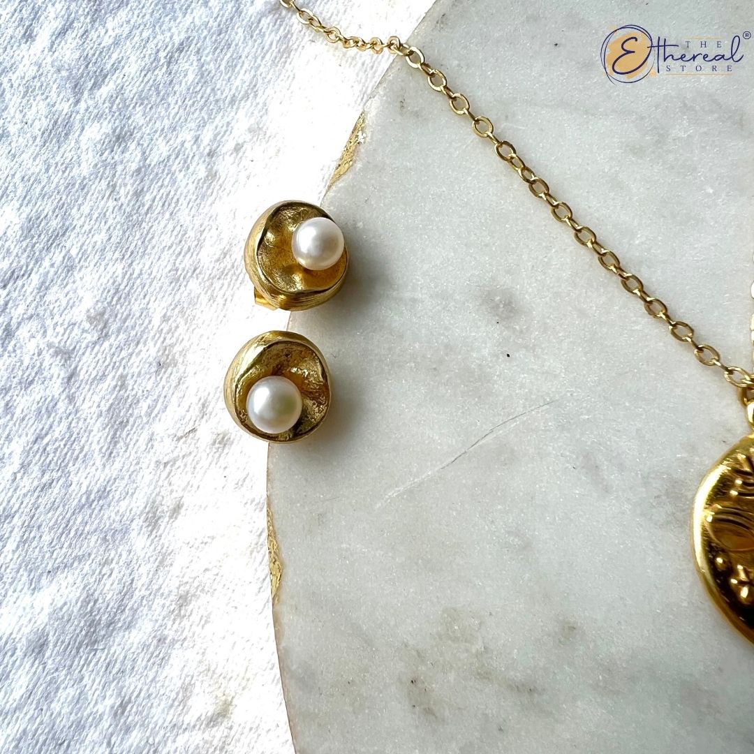 Beachy Pearl Necklace/Set