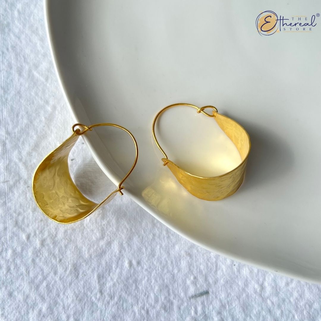 Celine Hoops