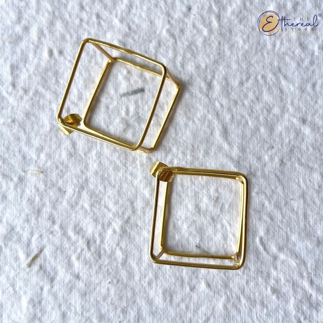 Cube Studs