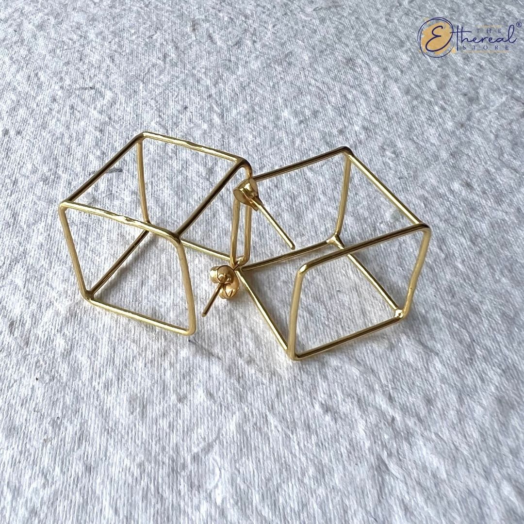 Cube Studs