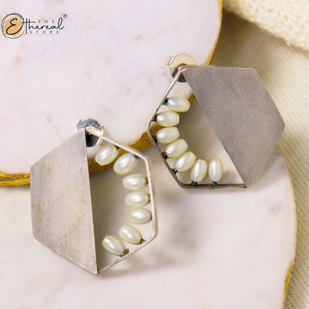 Hexad Studs
