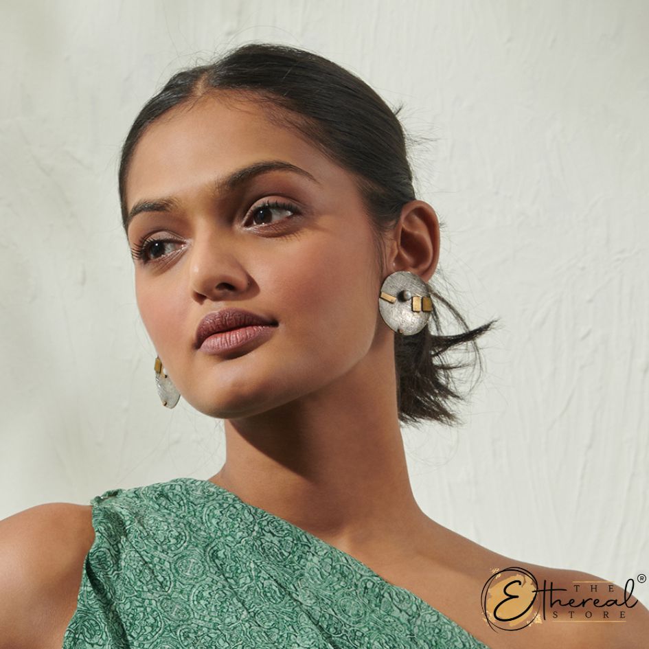 Chhaya Kadam in Kavach Studs