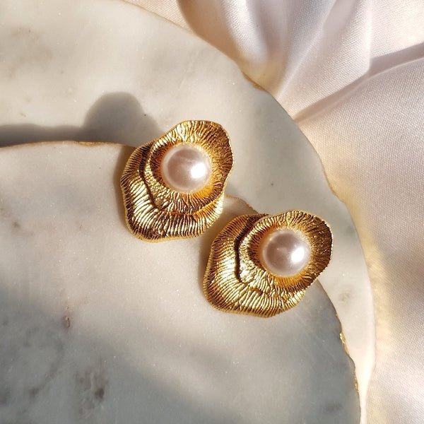Prakriti Kakkar in Leaf Pearl Studs