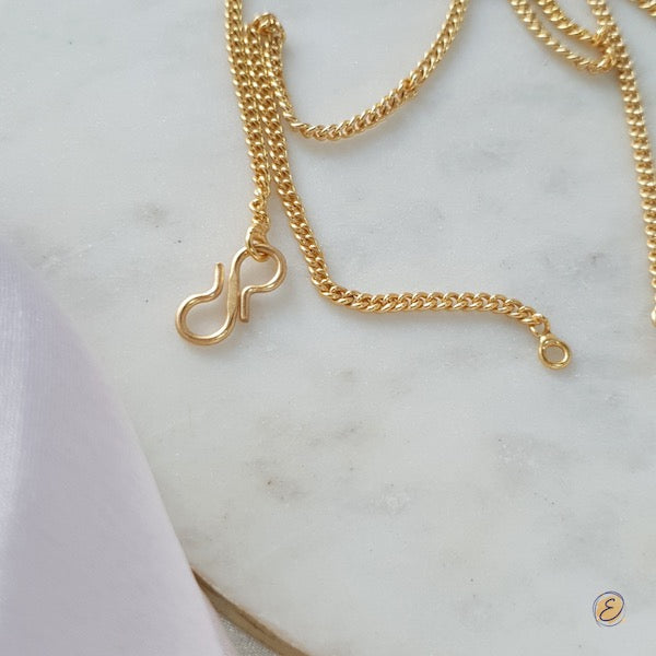 Minimal Bow Necklace