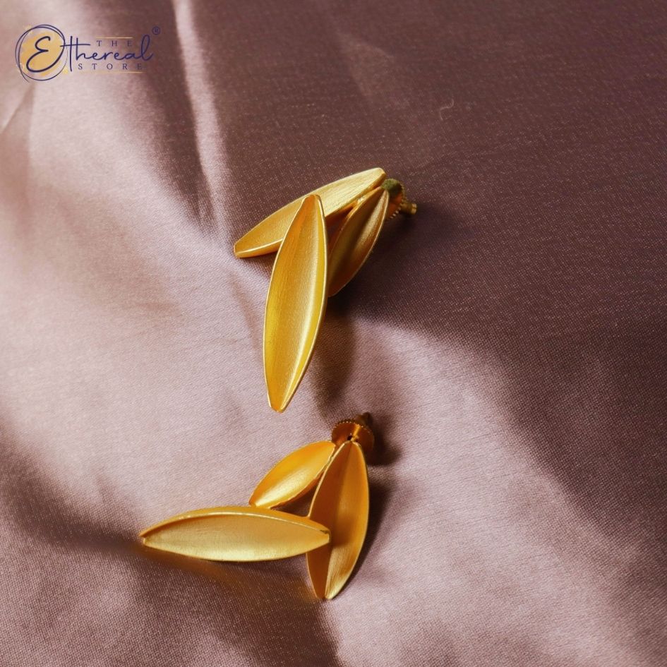 Clustered Xenia Studs