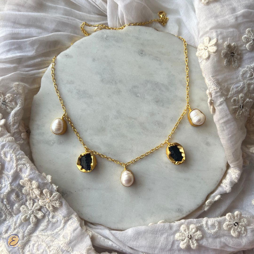 Rooh Agate Necklace