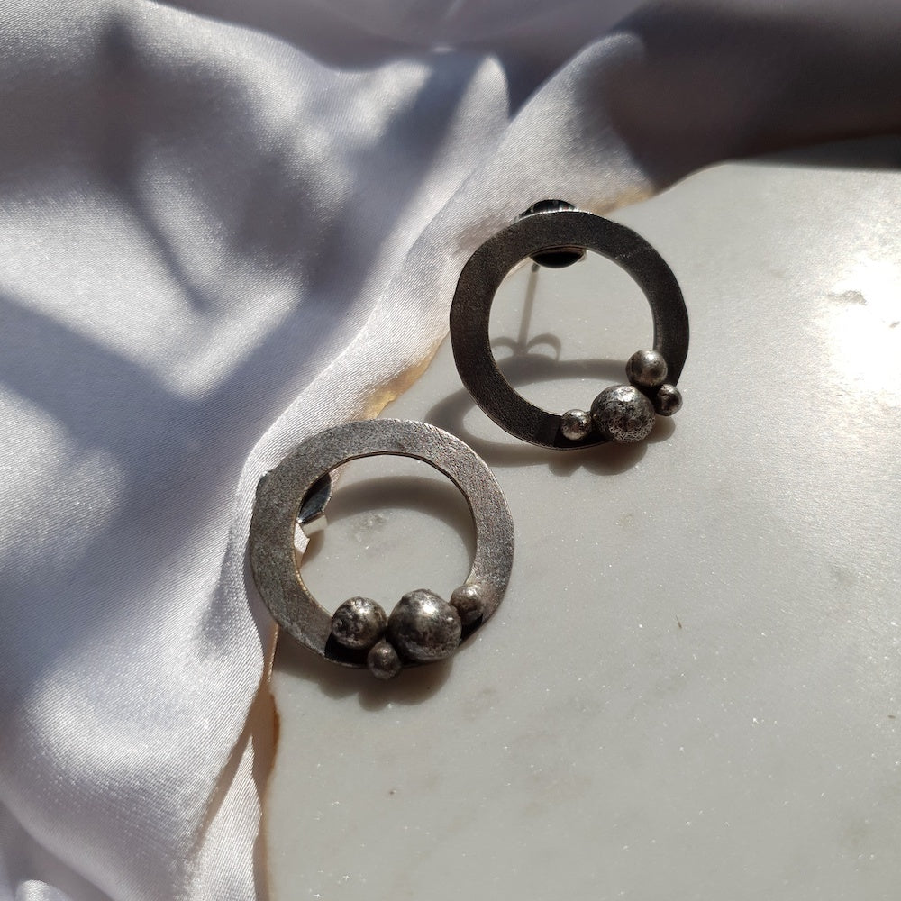 Clustered Orb Studs