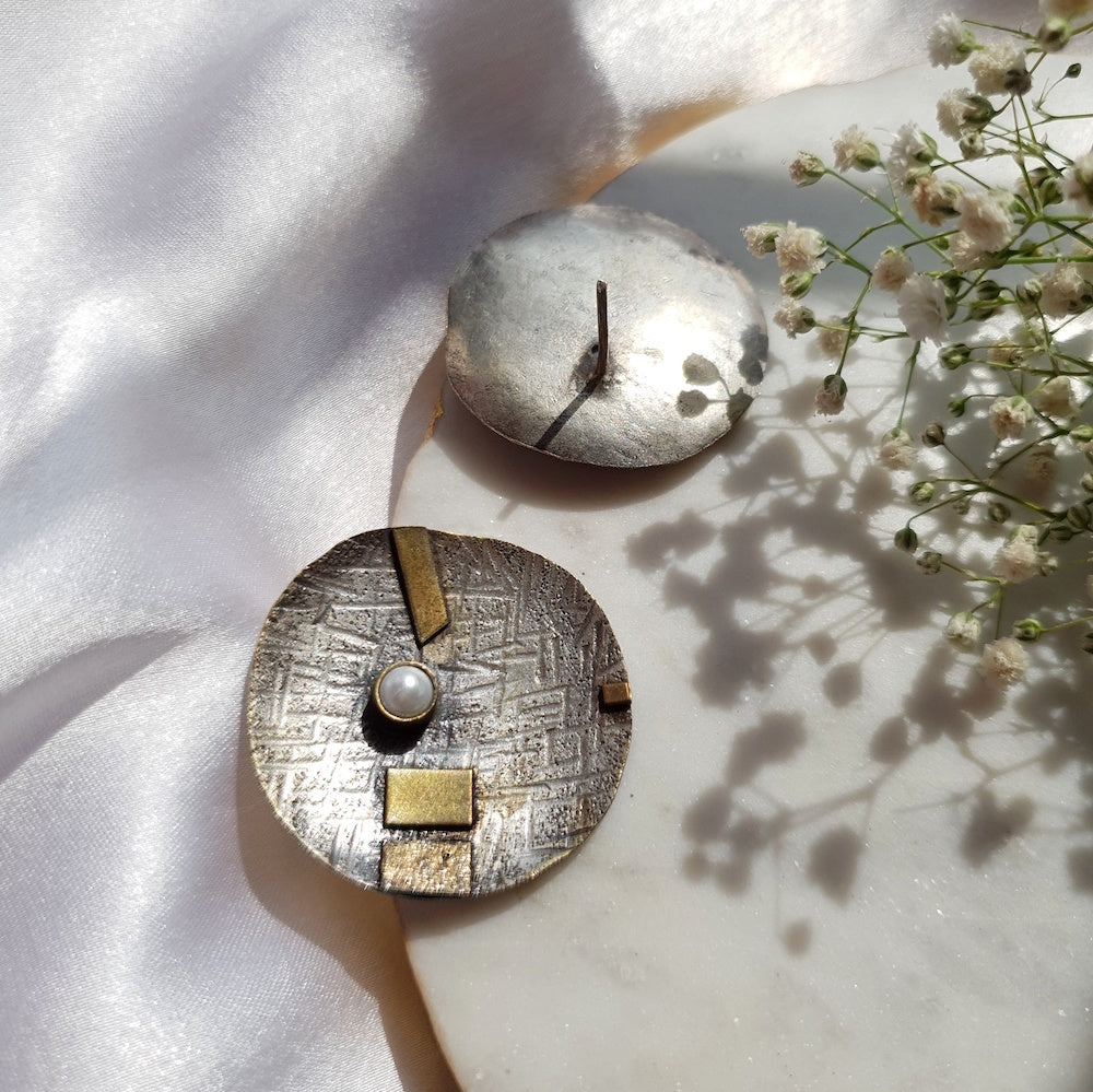 Chhaya Kadam in Kavach Studs
