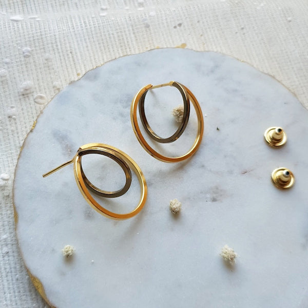 Looped Studs