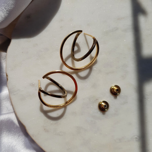 Looped Studs