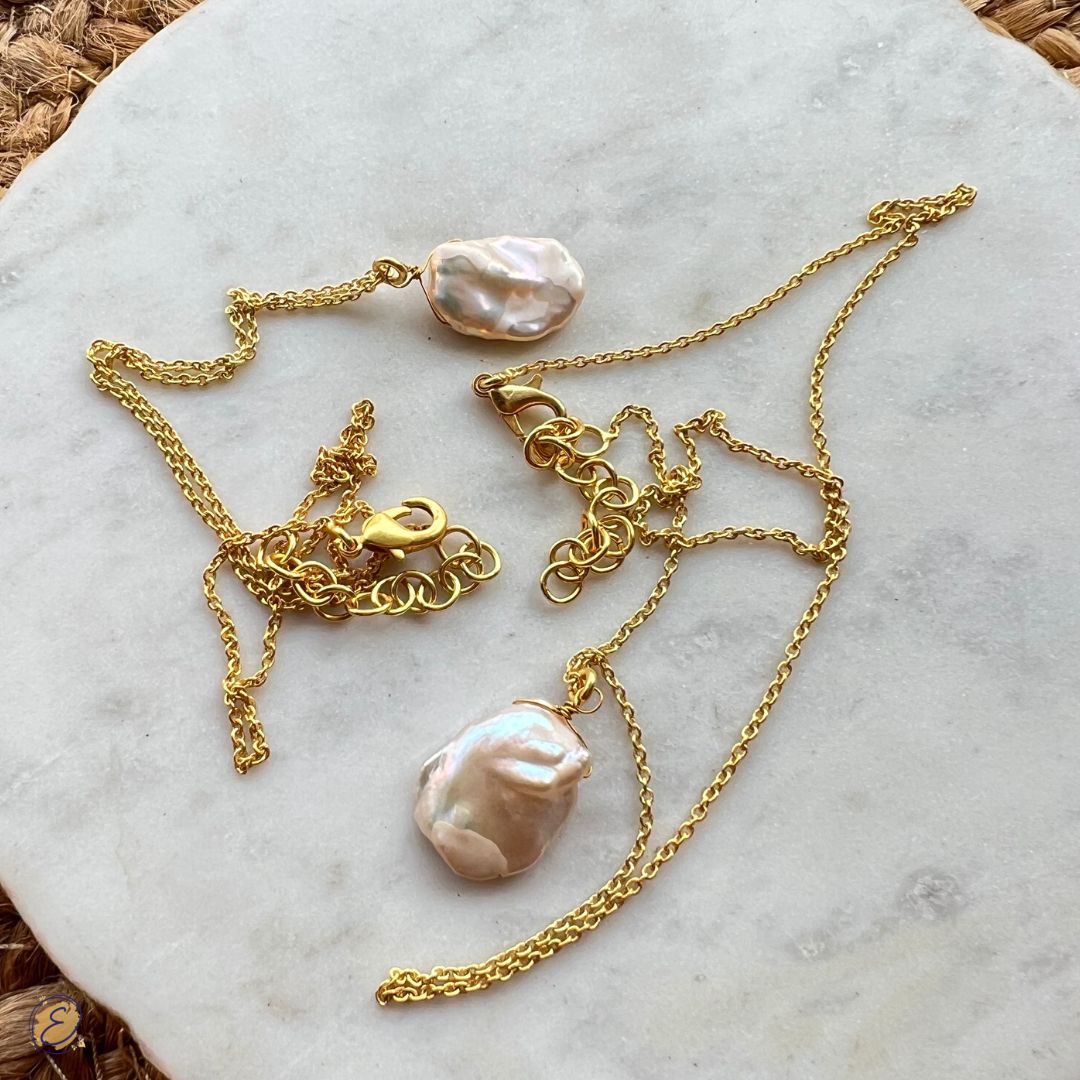 Solo Pearl Necklace