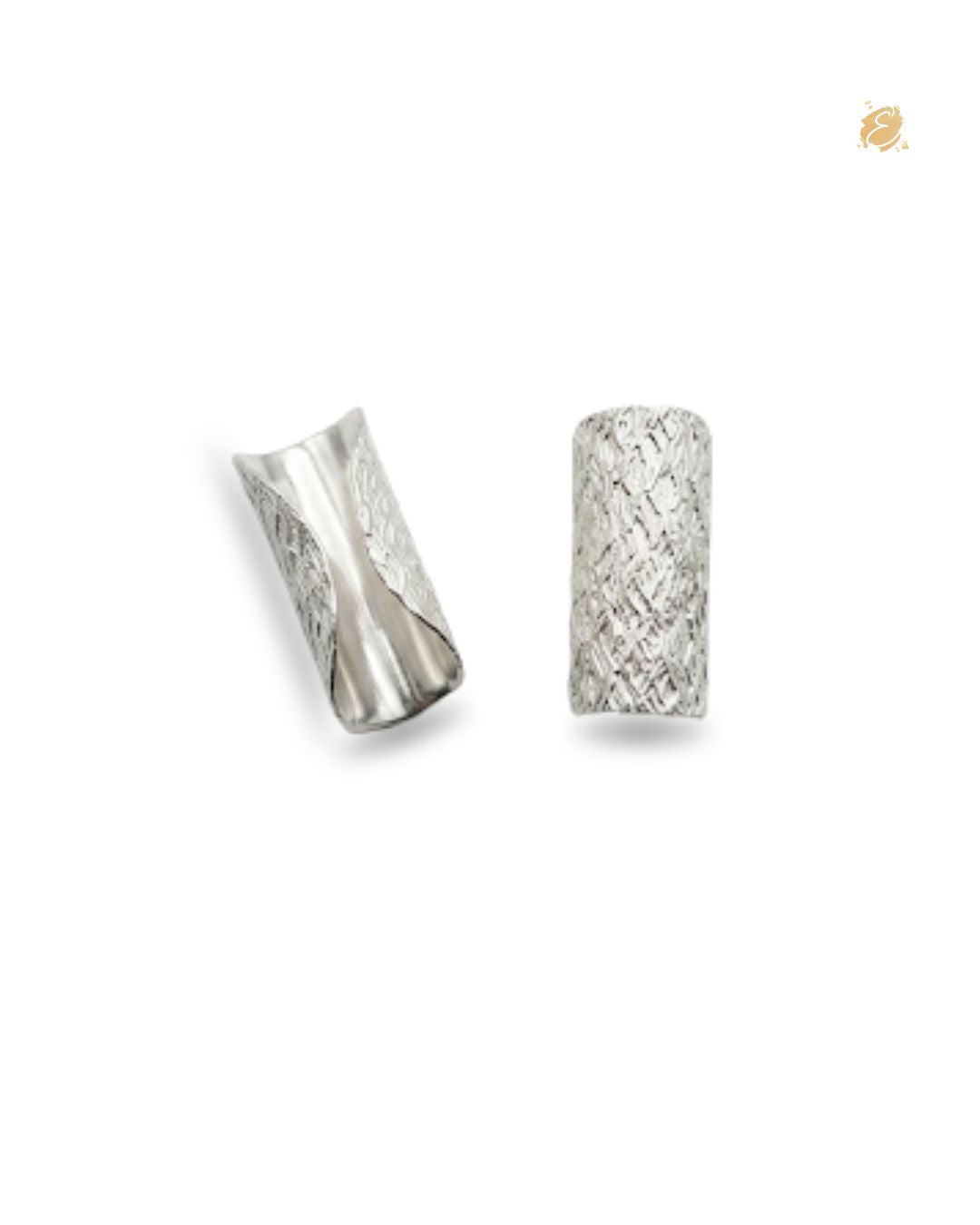 Dhaara Textured Cuff Silver
