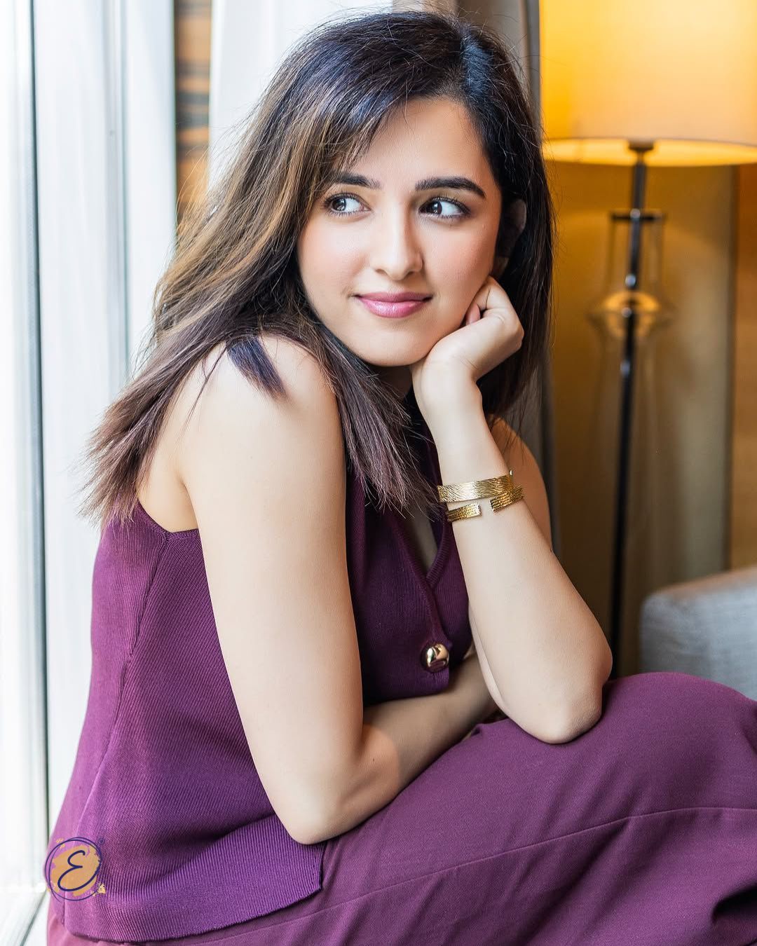 Shirley Setia in Cara Studs