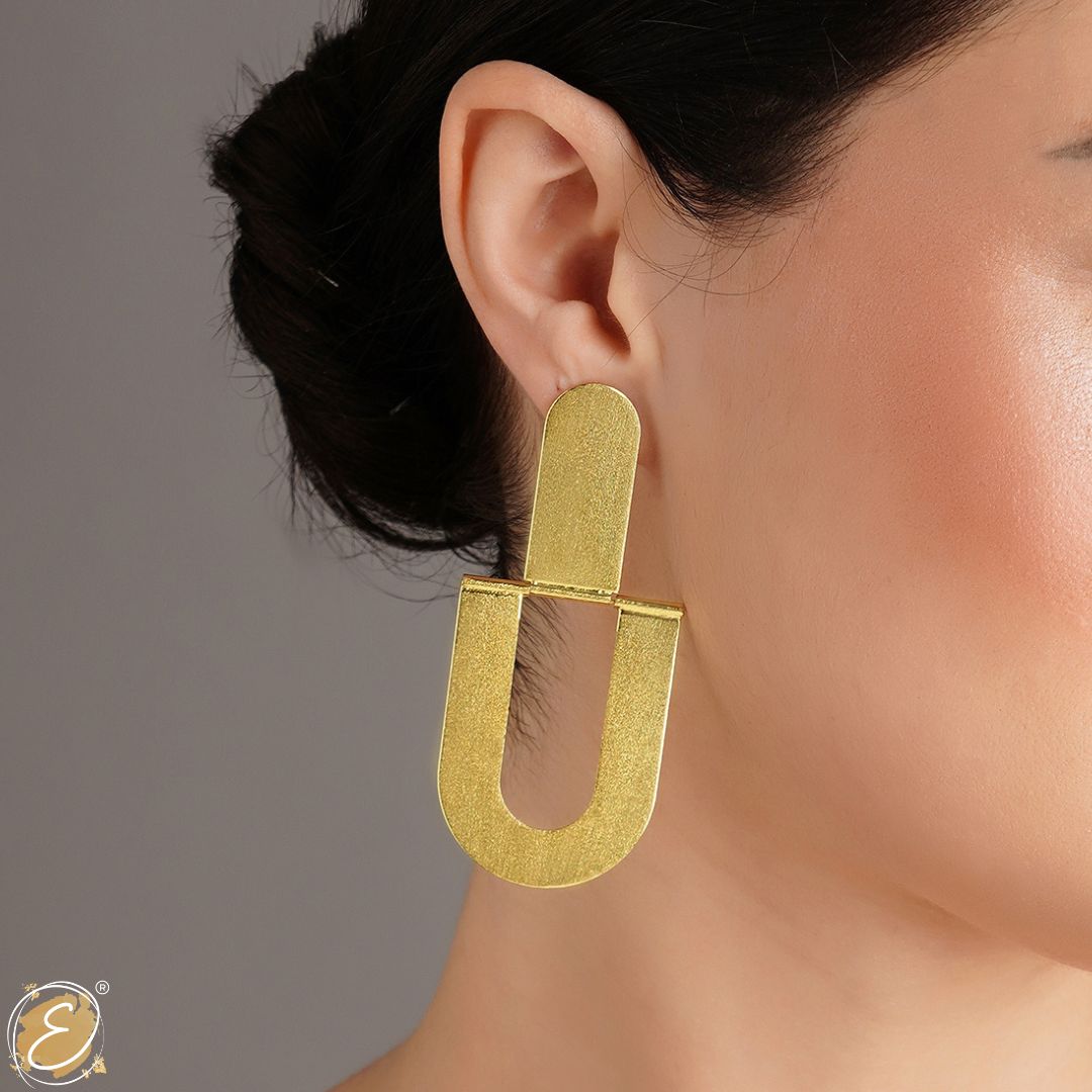 U-Shaped golden earring