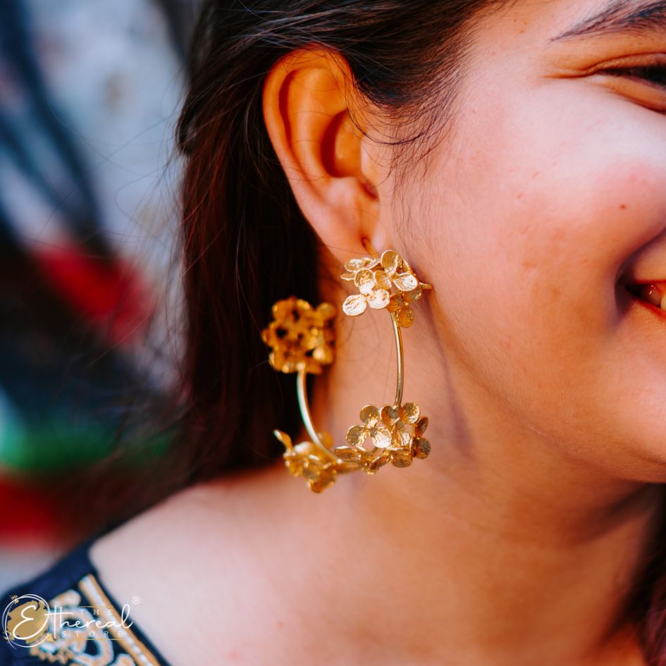 Oversized Daffodil Hoops