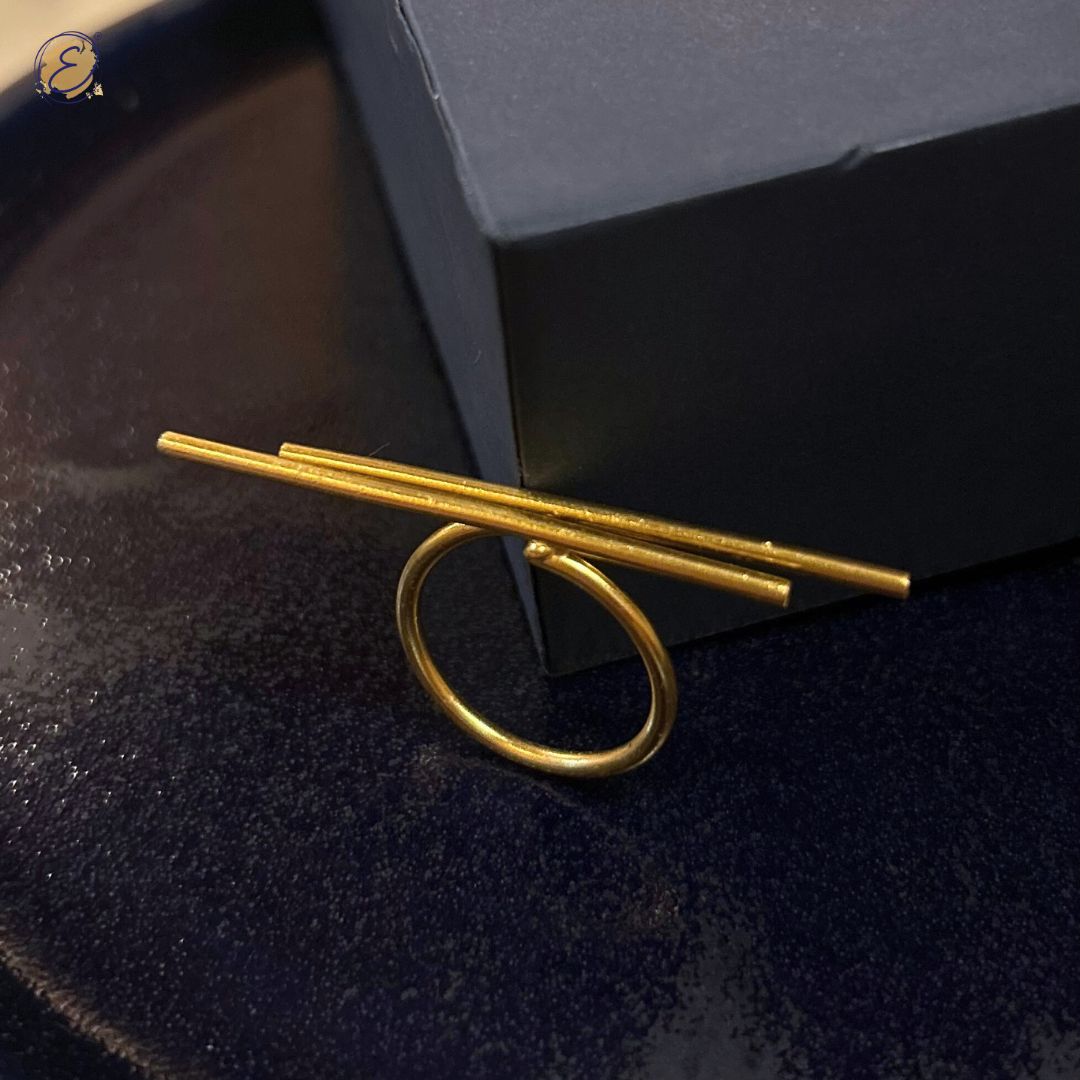 Parallel gold ring